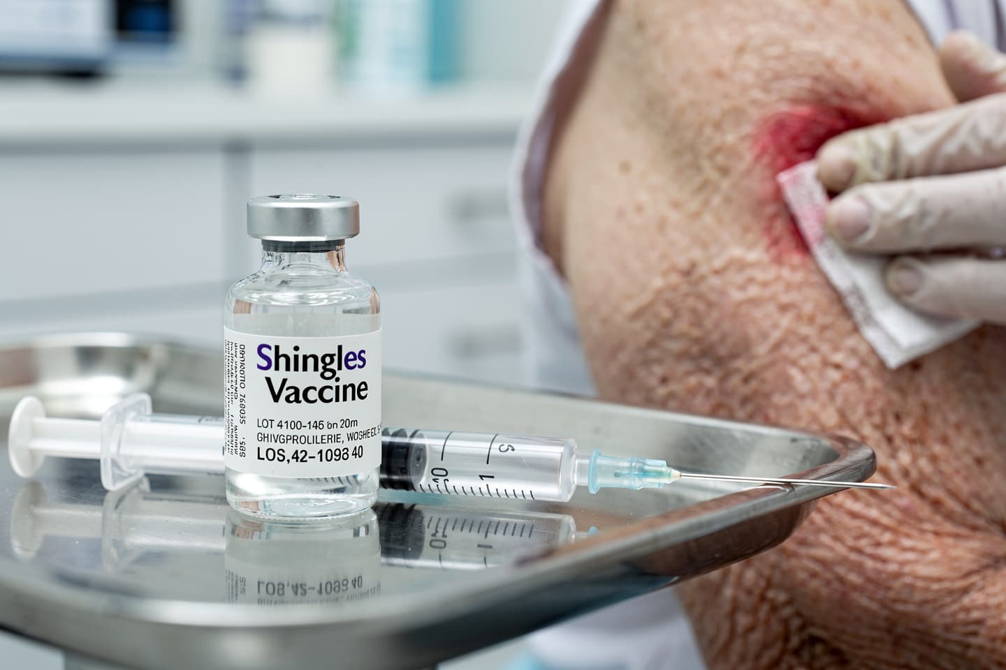 Vaccinul antizoosterian reduce riscul de demență la vârstnici